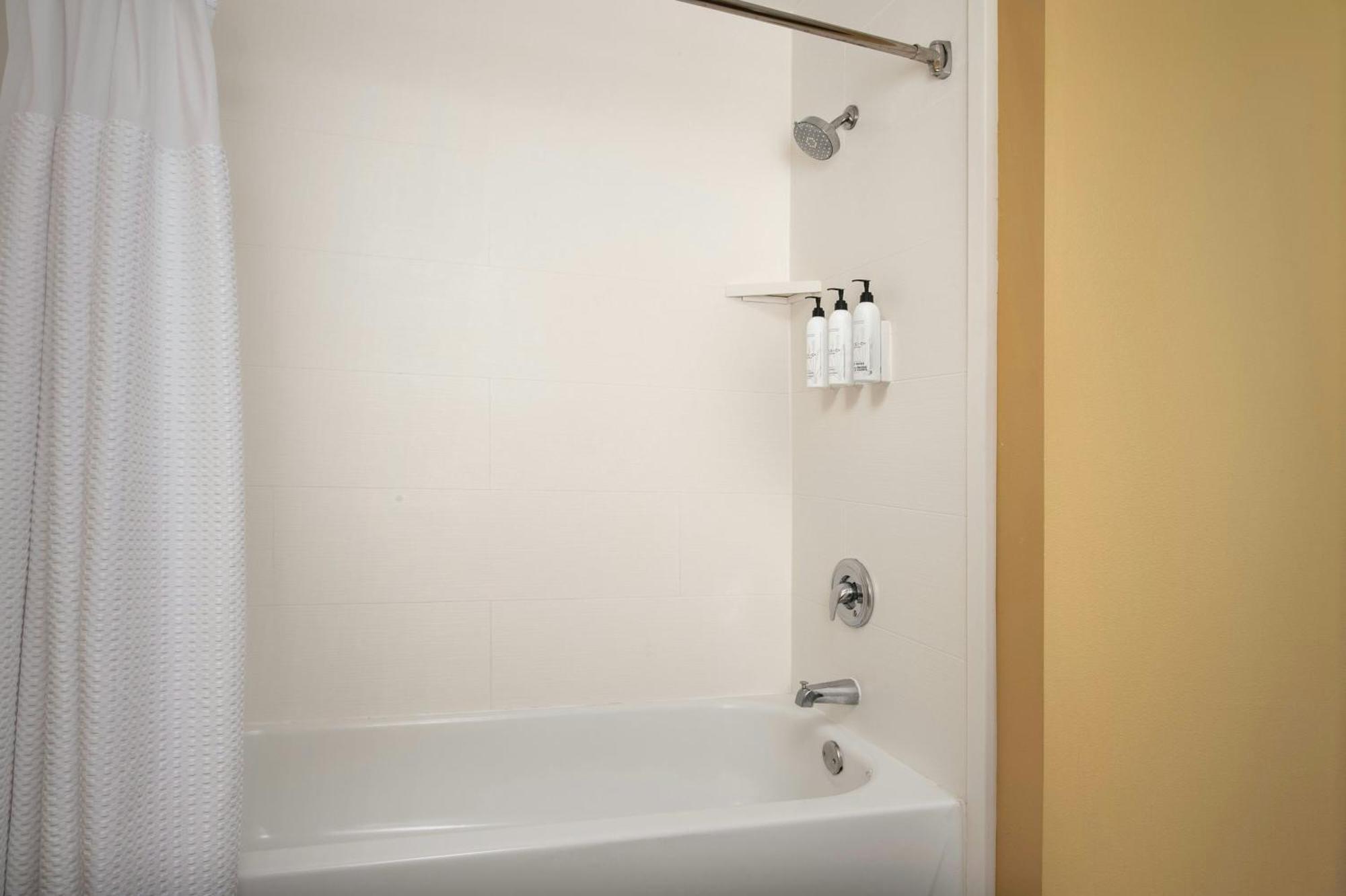 Towneplace Suites By Marriott Portland Hillsboro Eksteriør billede